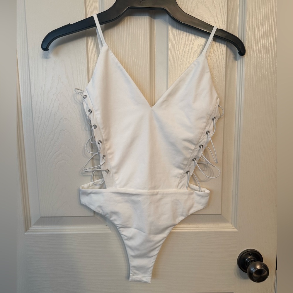 Tiger Mist Balsam Bodysuit White Size Small